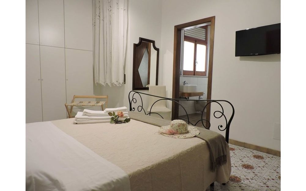 B&B Il Muro Vecchio Джардини Наксос Екстериор снимка